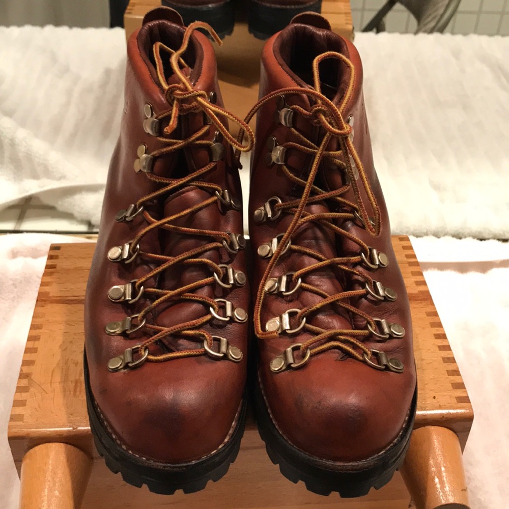 Danner  women’s leather uppers 3052 boots